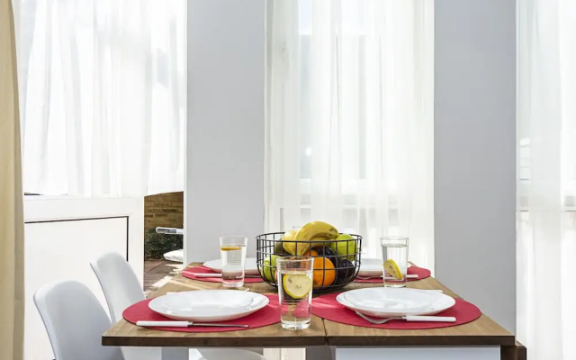 ASH Cosy Apartments 2 - Codling Close