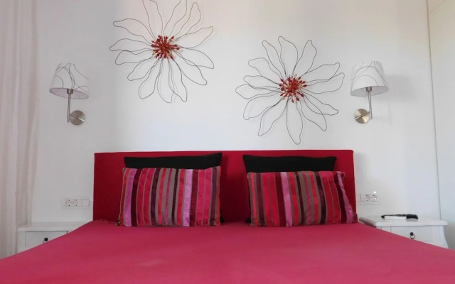 Coloured - Apartments on Island - SA3 - Studio :