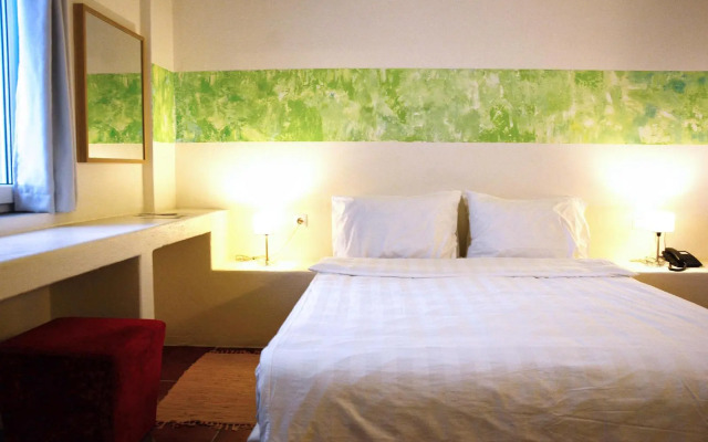 Filion Eco Hotel & Suites
