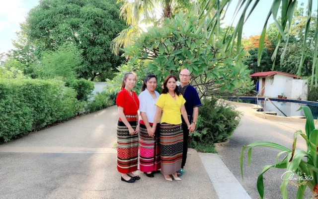 Welcome to our Oasis The Beautiful Bungalow Yellow