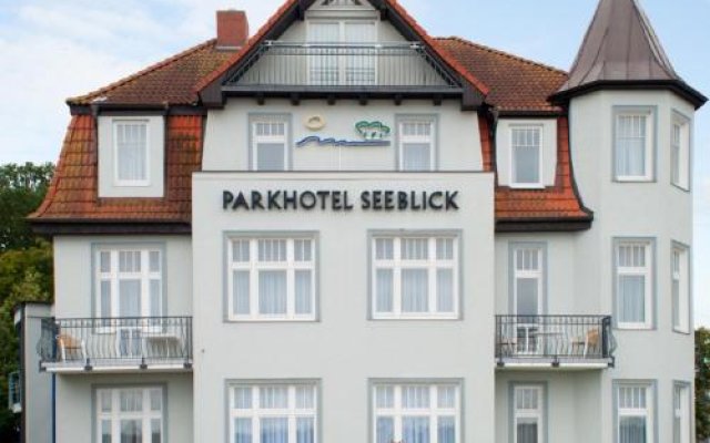 Parkhotel Seeblick in Rostock, Germany from 170$, photos, reviews - zenhotels.com hotel front