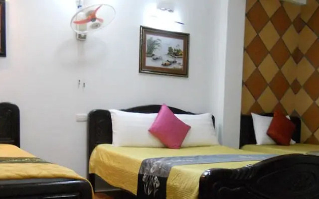 The Long Hotel