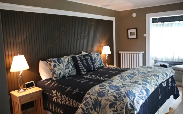 The Oxford House Inn