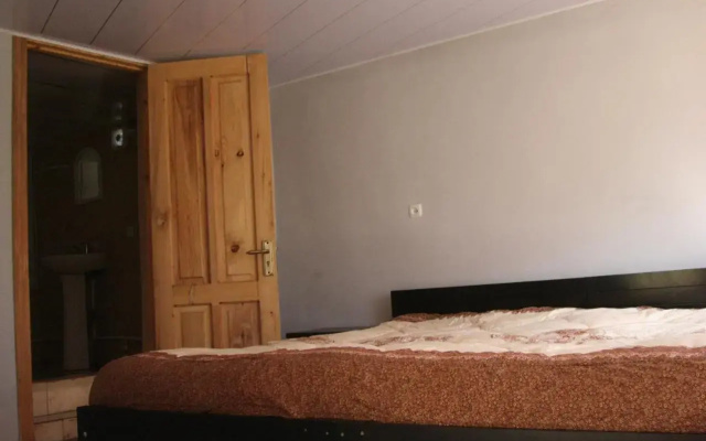 Guest House Nazi