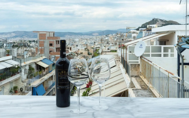 Small & cosy with Acropolis & Lycabettus view