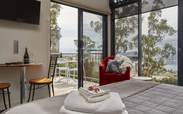 Tamar River Apartments