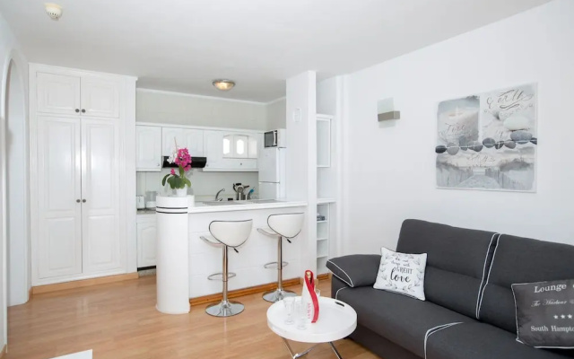 Castalia Vistamar Apartments