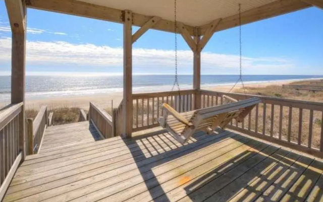 Serenity Sands Beach Retreat