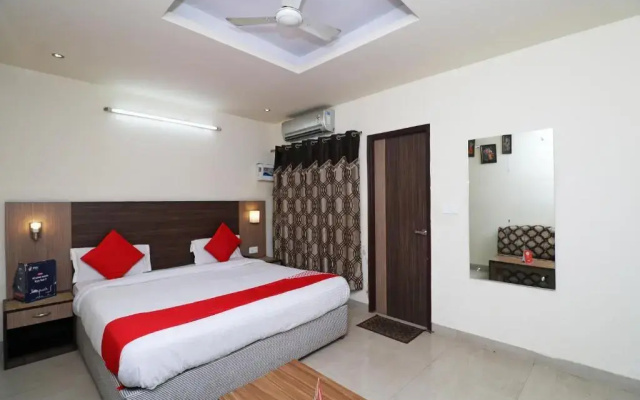 OYO Rooms Gautam Buddha Marg