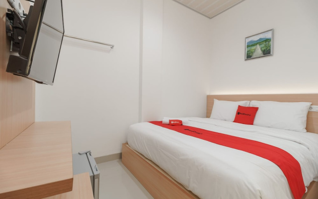 RedDoorz Plus near RS RK Charitas 2 Palembang