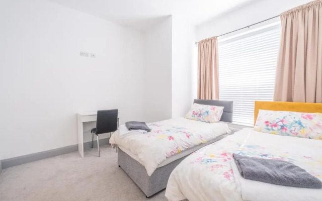 Portrush Marine Apartments flat1