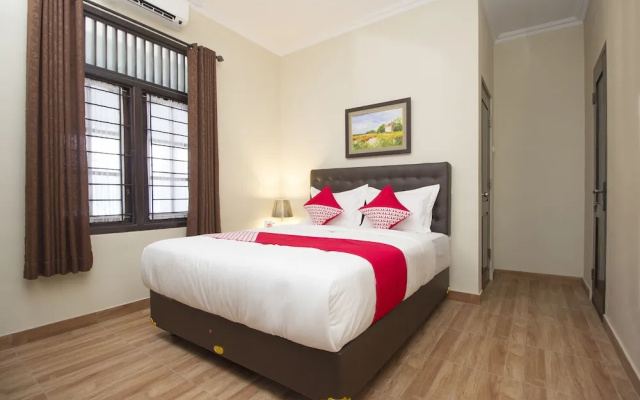 Omah Gedongkuning Syariah Homestay by OYO Rooms