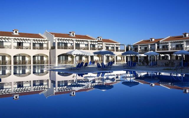 Отель Roda Beach Resort & Spa All-inclusive вид на фасад