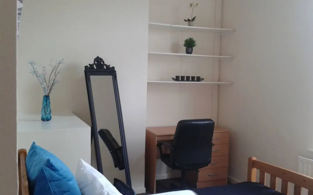 Excel Brunswick - Hostel