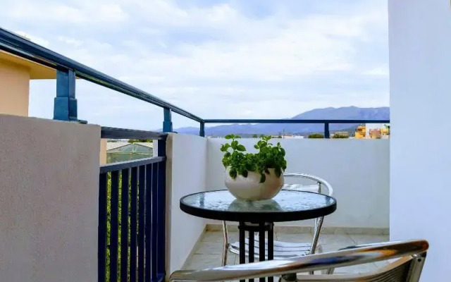 Eltina Apartments