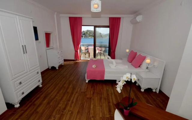 Dinc Hotel