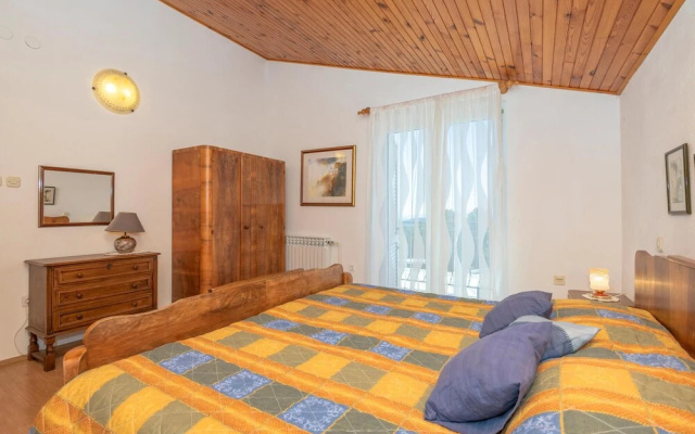 Amazing Home in Hvar With Wifi and 3 Bedrooms