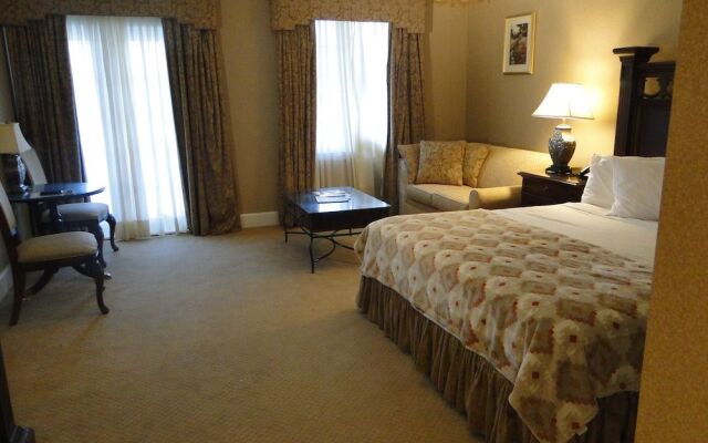 Phoenix Inn Resort