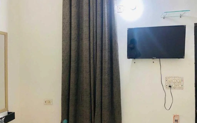 Pop 92131 Hotel Zara