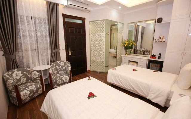 Little Hanoi Deluxe Hotel