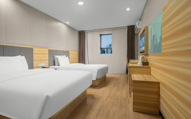 7Days Inn Chain Hotel (Changsha Yinpenling Liugoulong Subway Station)
