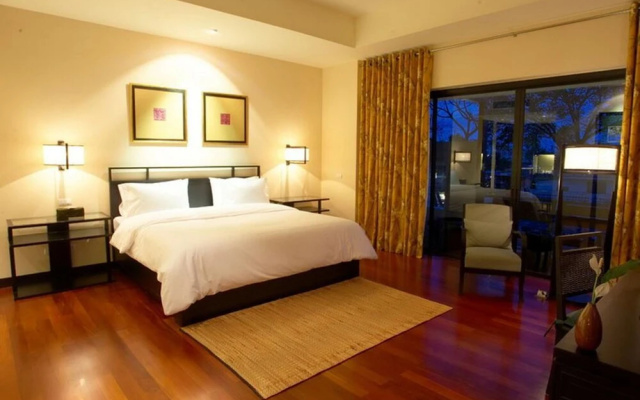 Luxe Residence