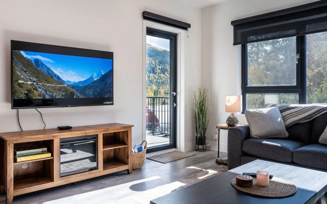 Mountainview Escape Revelstoke Vacations