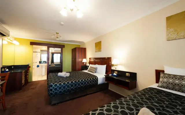 Albury Georgian Motel & Suites
