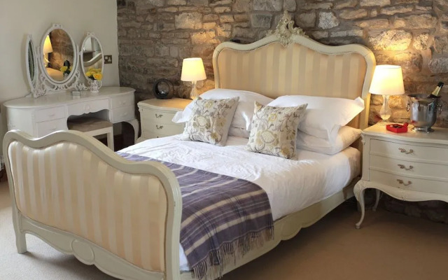 Stoop Farm Bed & Breakfast