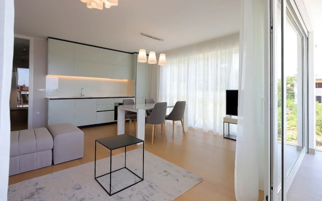 New Apartments with Pool near Beach
