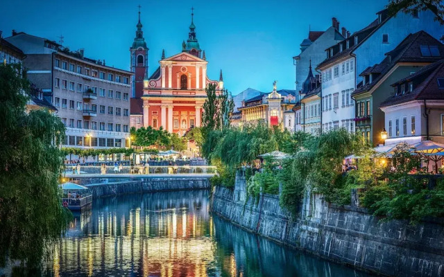 Tromostovje I In Heart of Ljubljana