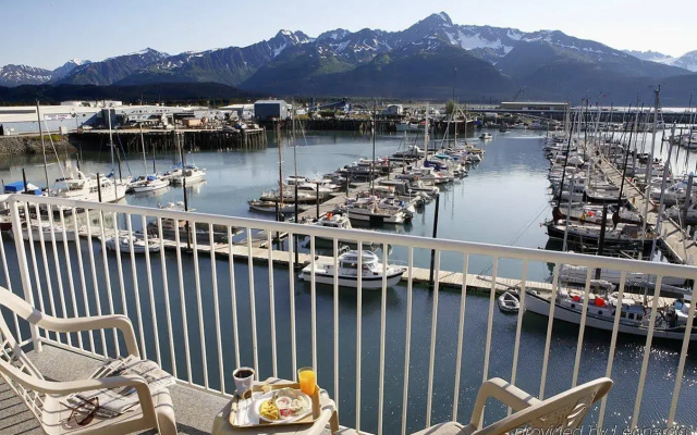 Holiday Inn Express SEWARD HARBOR