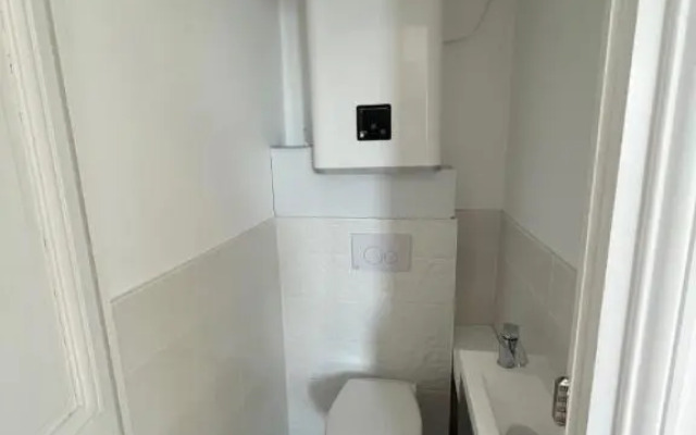 Appartement rénové dans villa d'exception face à la mer