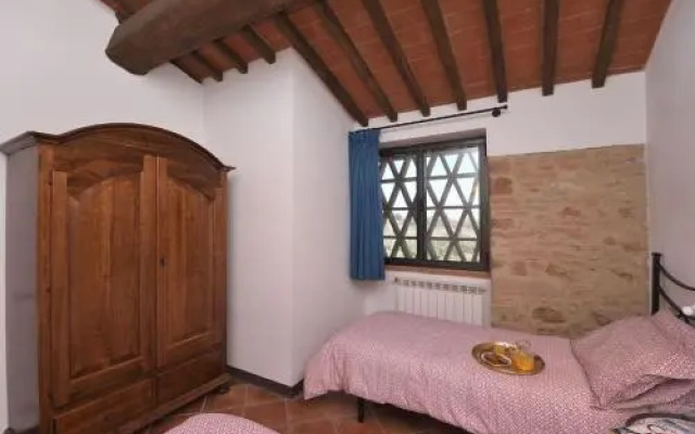 Paglia Apartment