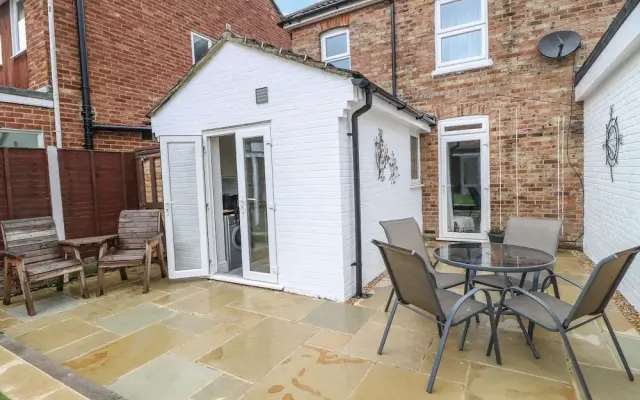 Point Finger Cottage