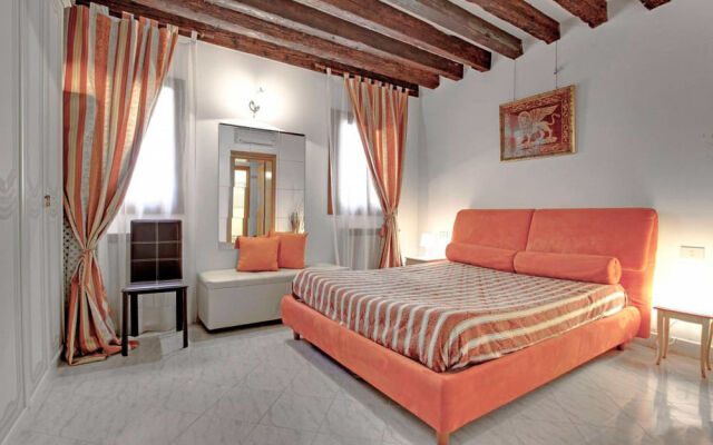 2960 Ca' Frari