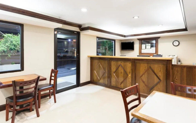 Days Inn Dahlonega