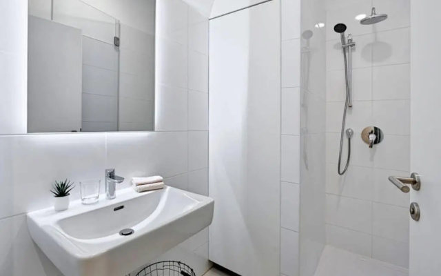 Vienne City Apartment Crown 6