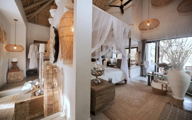 African Flair Boutique Safari Lodge