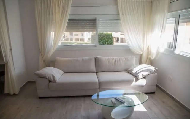 The Seasons Beach Design Studio Sea View