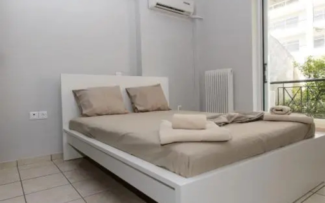 Apartment & Parking 100m Kerameikos Metro