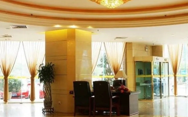 Xiongfei Holiday Hotel - Zigong
