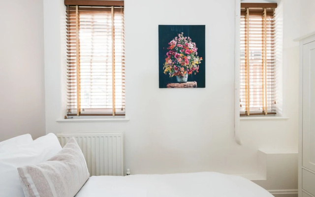 Fabulous 2BR Flat next to Harrods