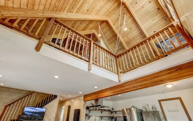 Rustic Haven - Hot tub & Pet Friendly