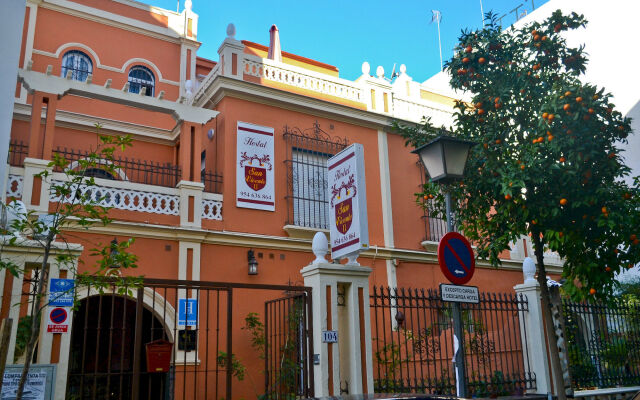 Отель Hostal San Vicente II вид на фасад