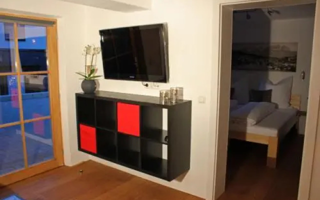 AHA-APARTMENT