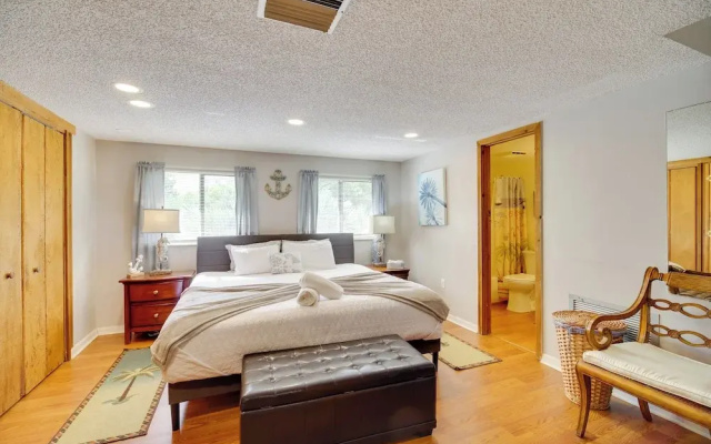 Next to Turtle Preserve: Oceanside Florida Retreat