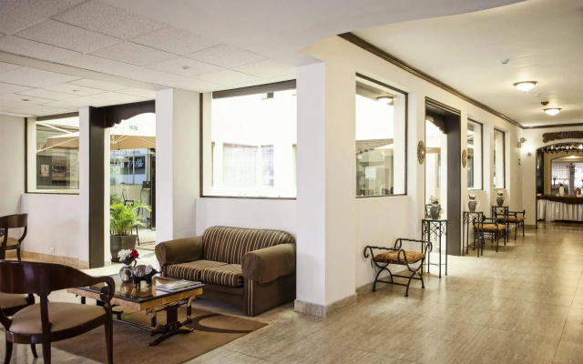 Hotel Santa Cruz