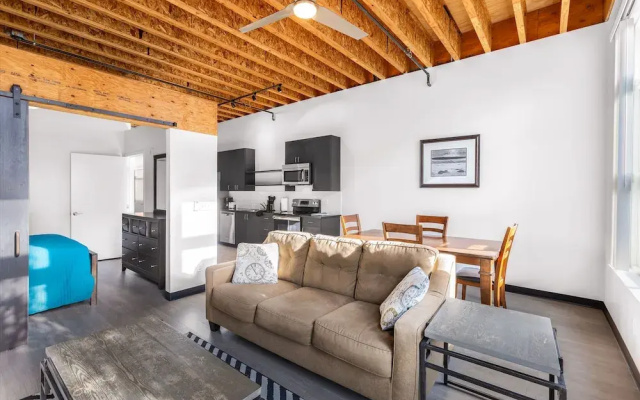 Roxy Condo 203 in Bremerton