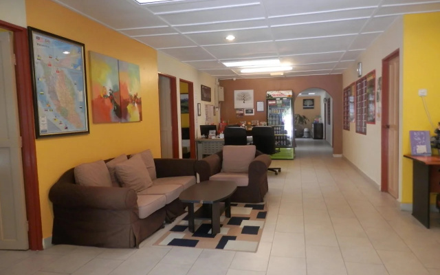 Eight Mentigi Guest House